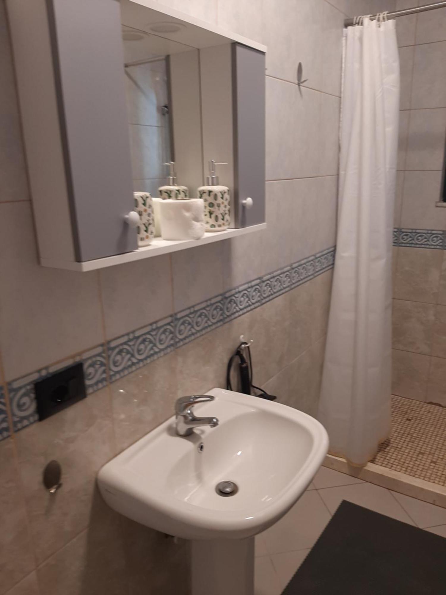 Tropic Apartment Durres Ngoại thất bức ảnh